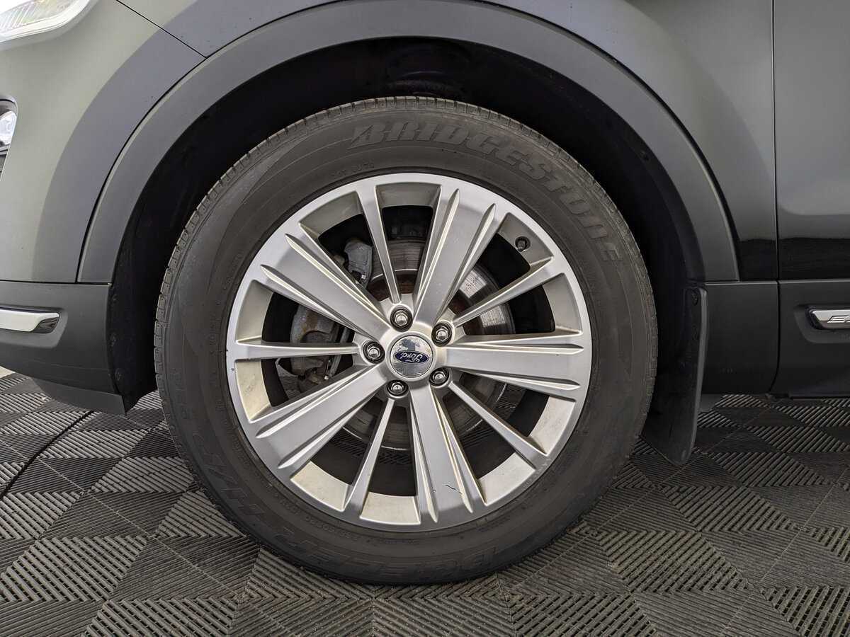 Ford Explorer с пробегом — 2018 год. Фото: #10