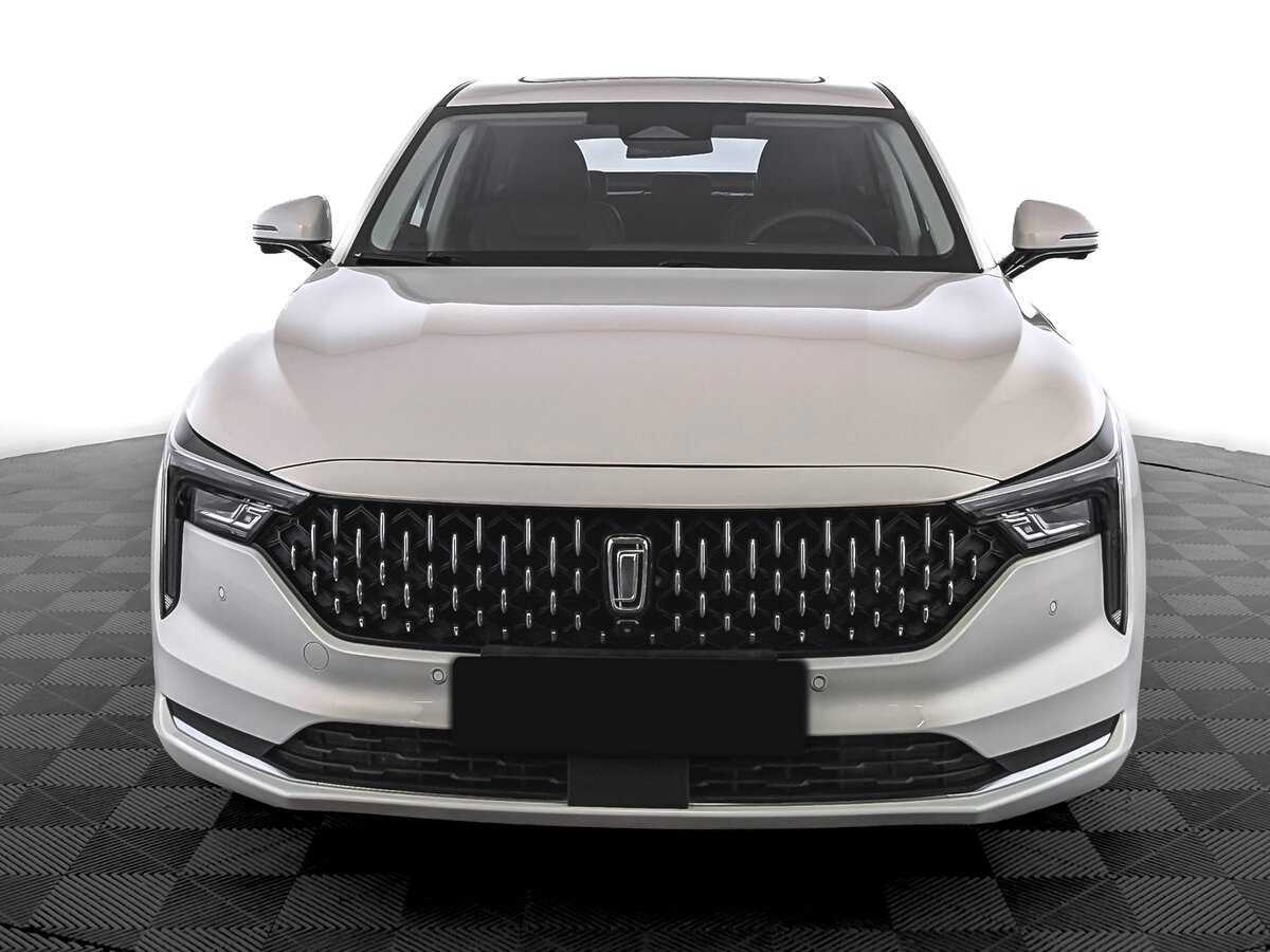 FAW Bestune B70 с пробегом — 2023 год. Фото: #1