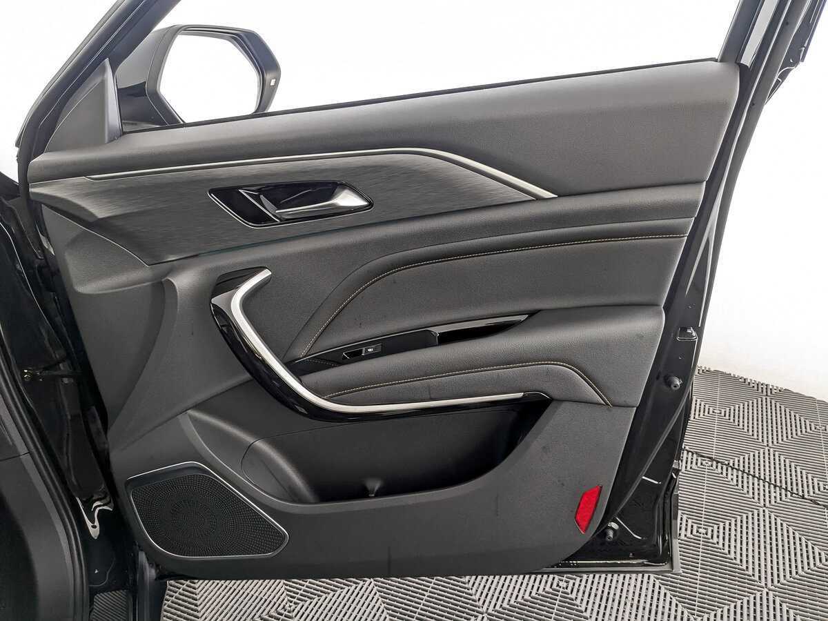 FAW Bestune T77 с пробегом — 2022 год. Фото: #23