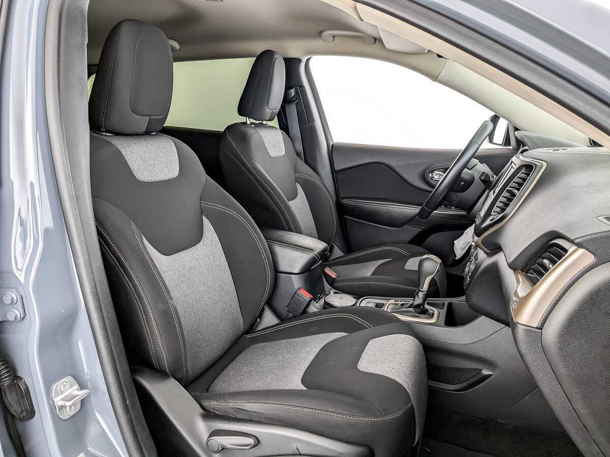 Jeep Cherokee с пробегом — 2014 год. Фото: #20