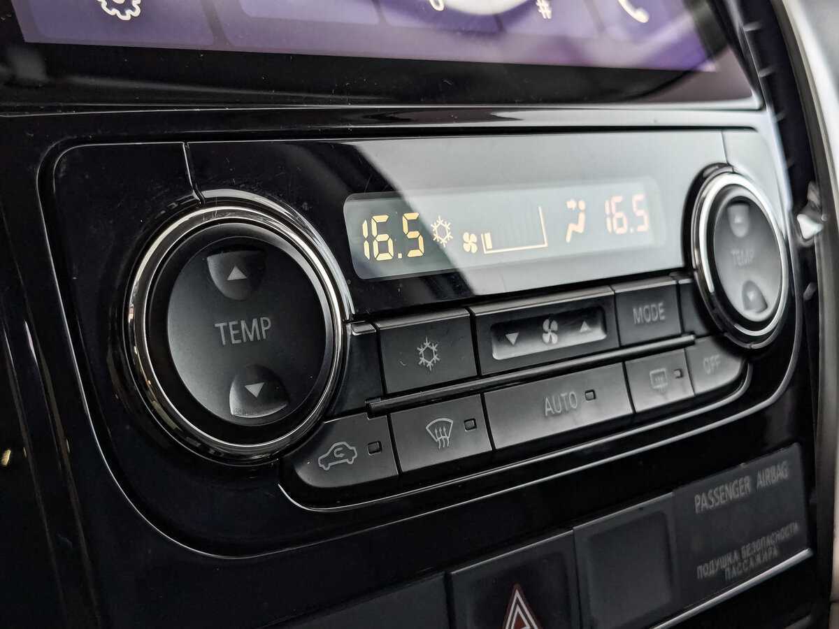 Mitsubishi Pajero Sport с пробегом — 2017 год. Фото: #18