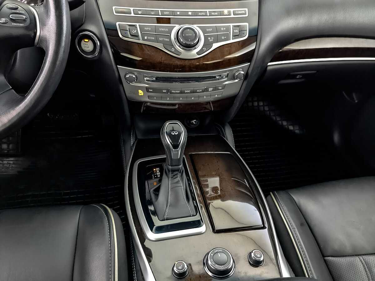 Infiniti QX60 с пробегом — 2017 год. Фото: #23