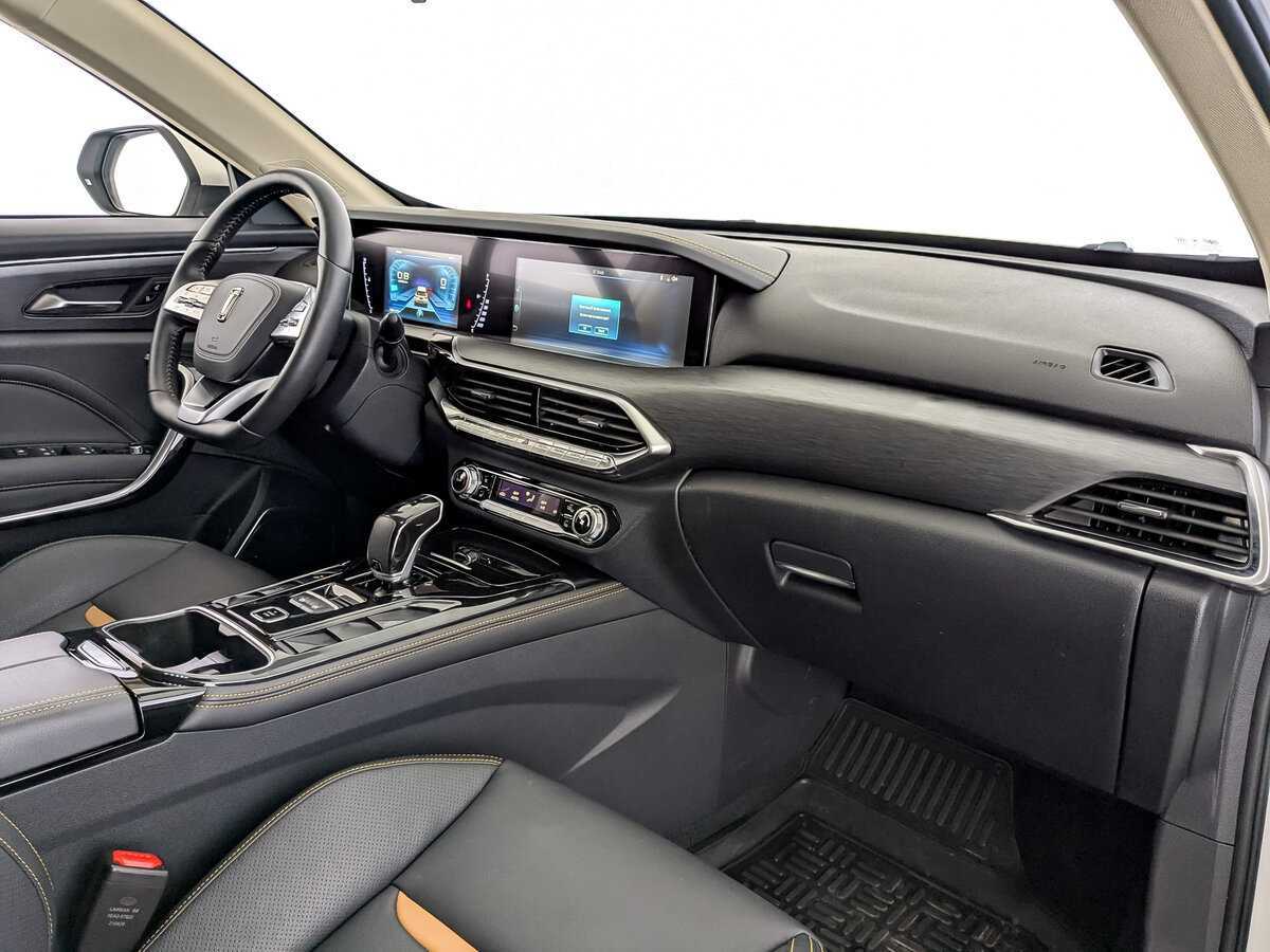 FAW Bestune T77 с пробегом — 2021 год. Фото: #8