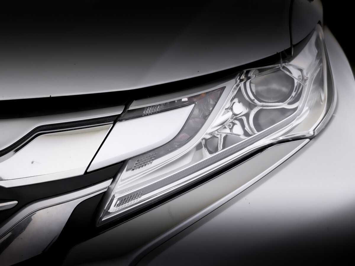 Mitsubishi Pajero Sport с пробегом — 2018 год. Фото: #16