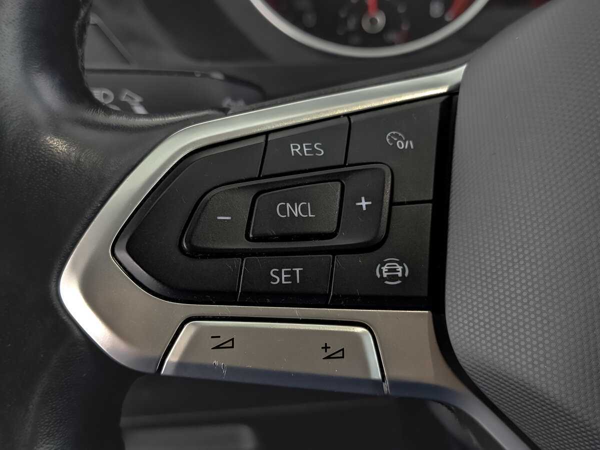 Volkswagen Tiguan с пробегом — 2021 год. Фото: #27