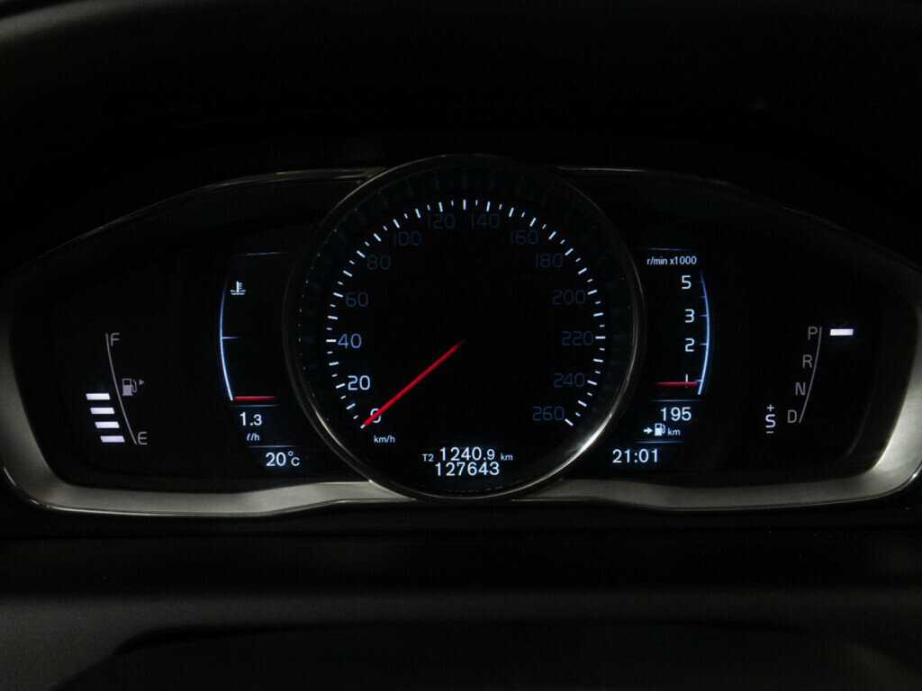 Volvo XC60 с пробегом — 2014 год. Фото: #11