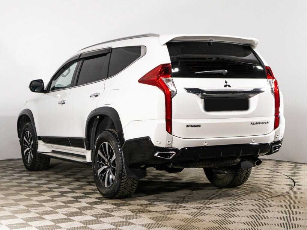 Mitsubishi Pajero Sport с пробегом — 2018 год. Фото: #6