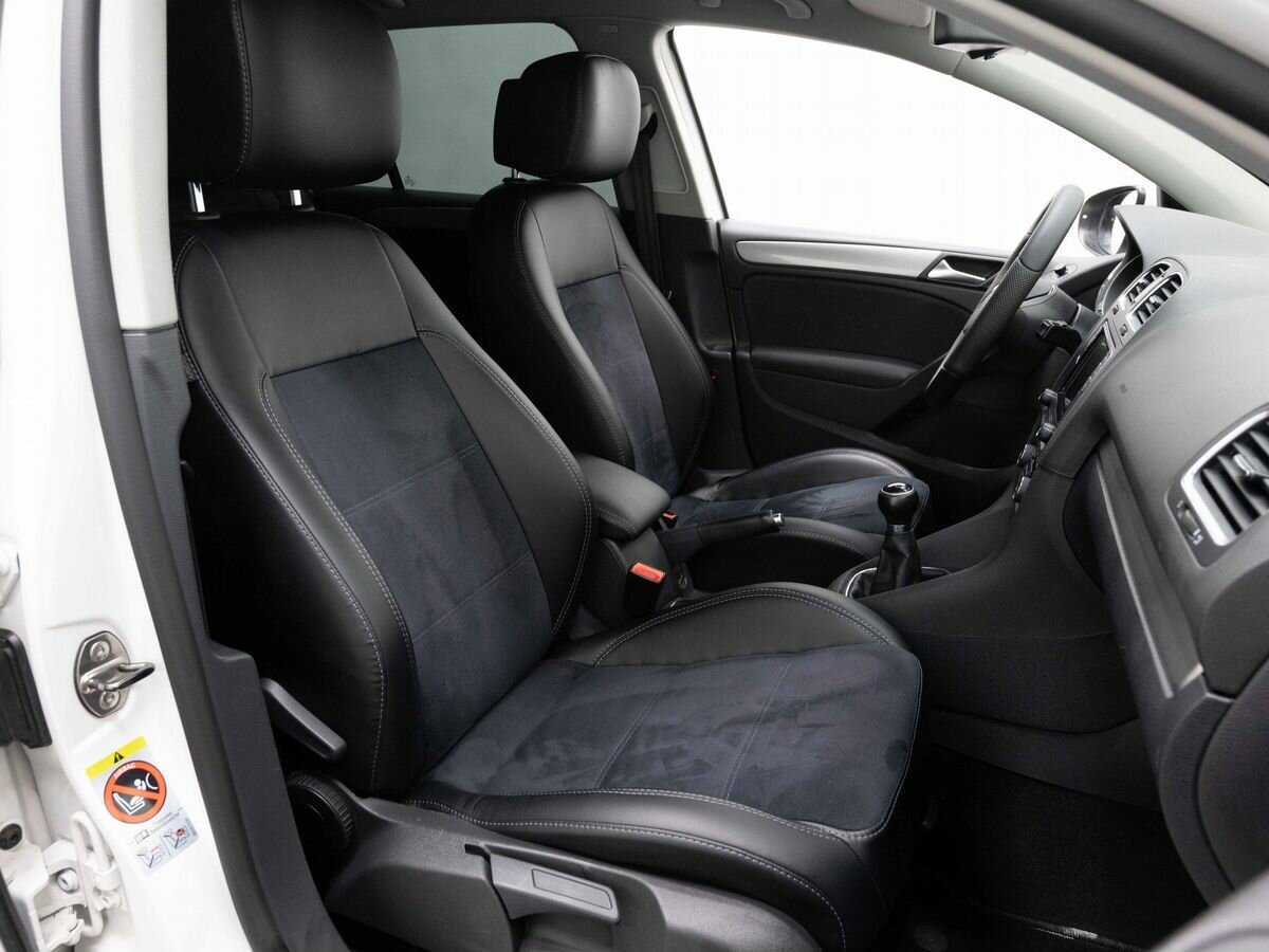 Volkswagen Golf с пробегом — 2012 год. Фото: #11