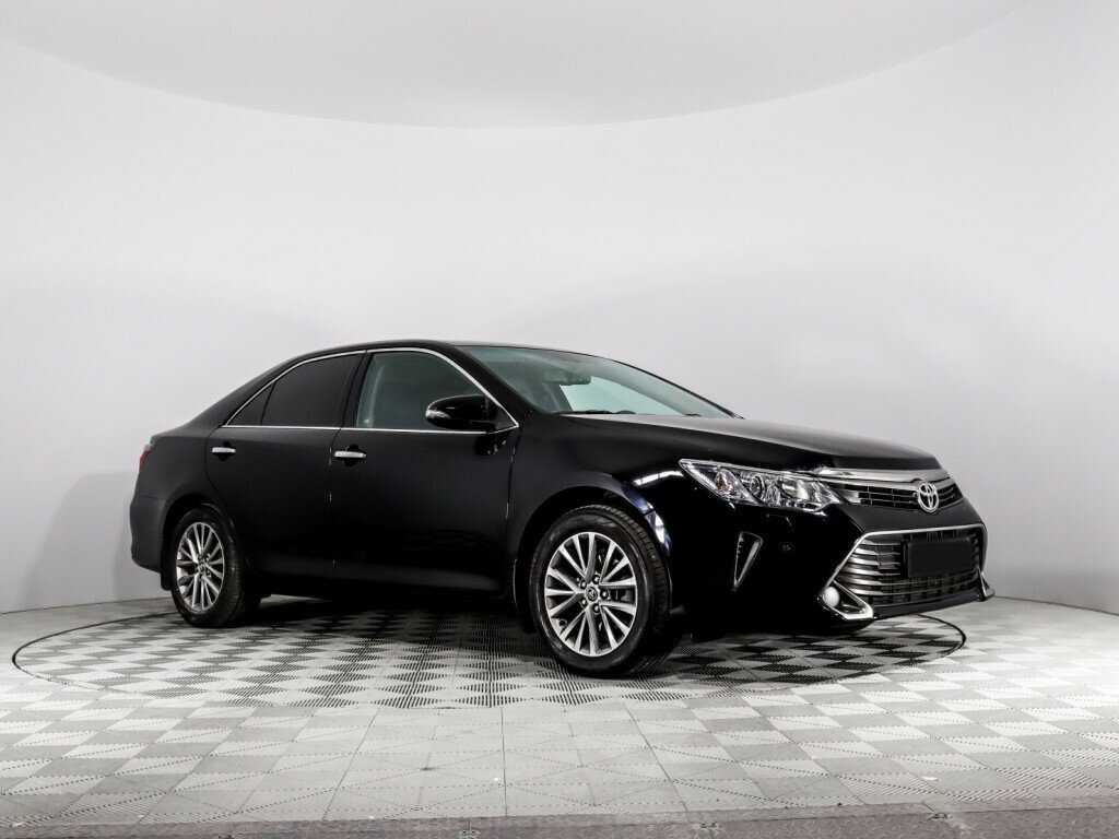 Toyota Camry с пробегом — 2016 год. Фото: #2