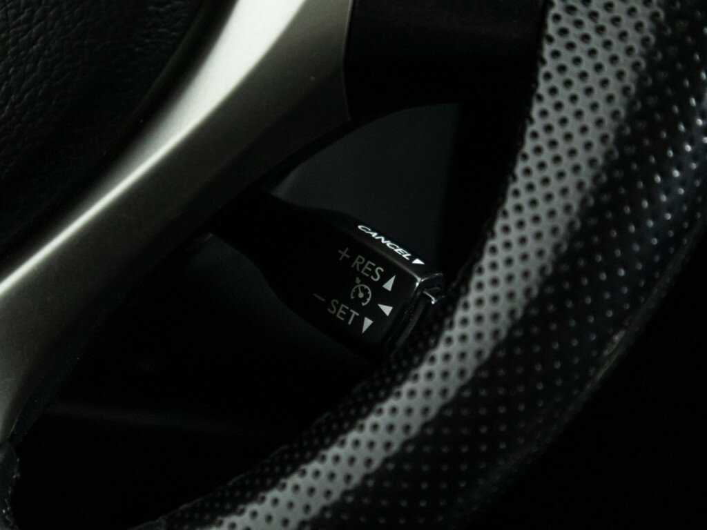 Lexus ES с пробегом — 2013 год. Фото: #21