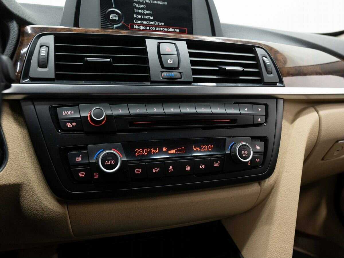 BMW 3 серии с пробегом — 2013 год. Фото: #20