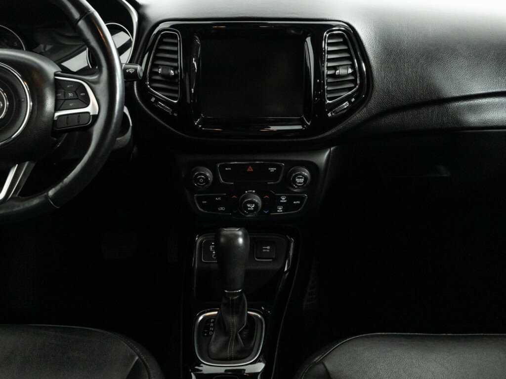 Jeep Compass с пробегом — 2019 год. Фото: #13