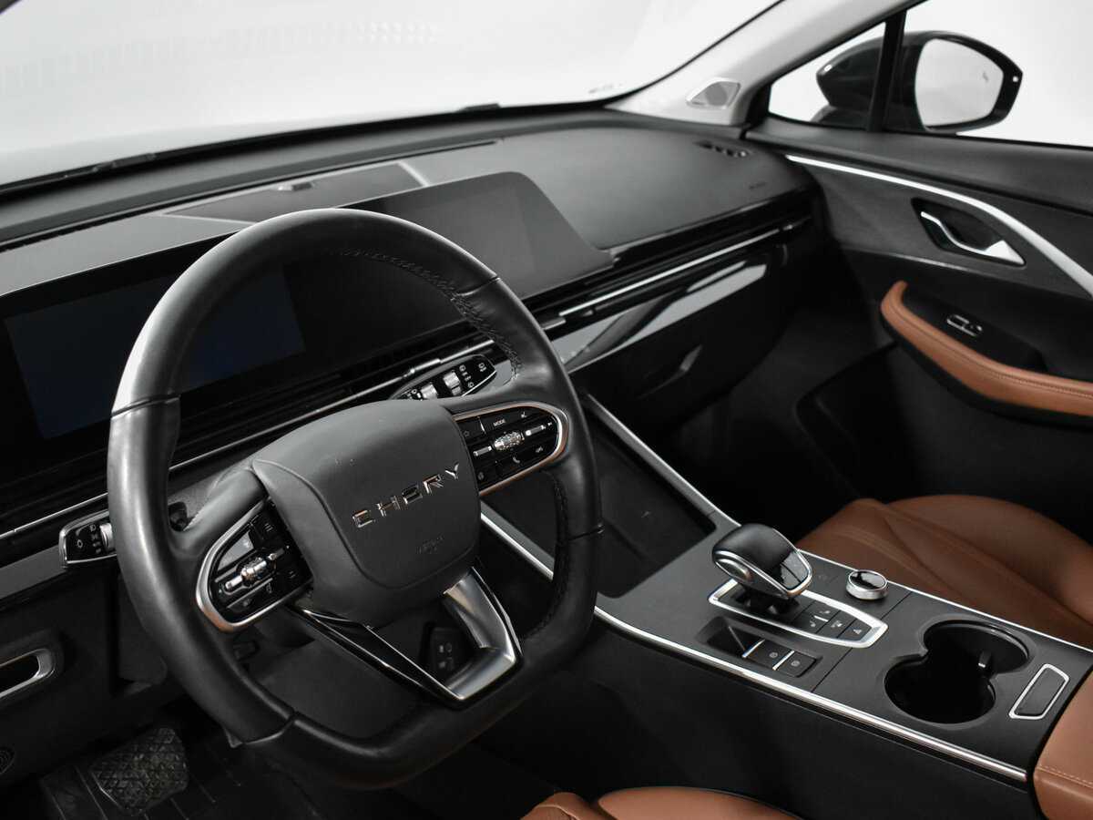 OMODA C5 с пробегом — 2023 год. Фото: #8