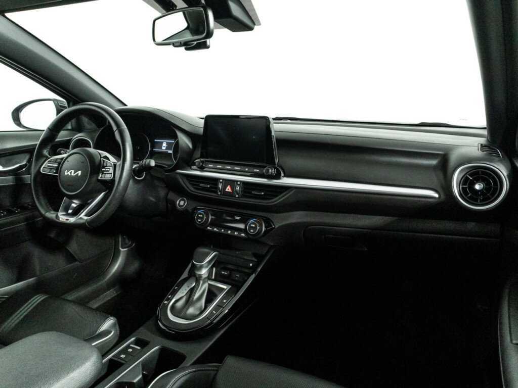 Kia Cerato с пробегом — 2022 год. Фото: #9