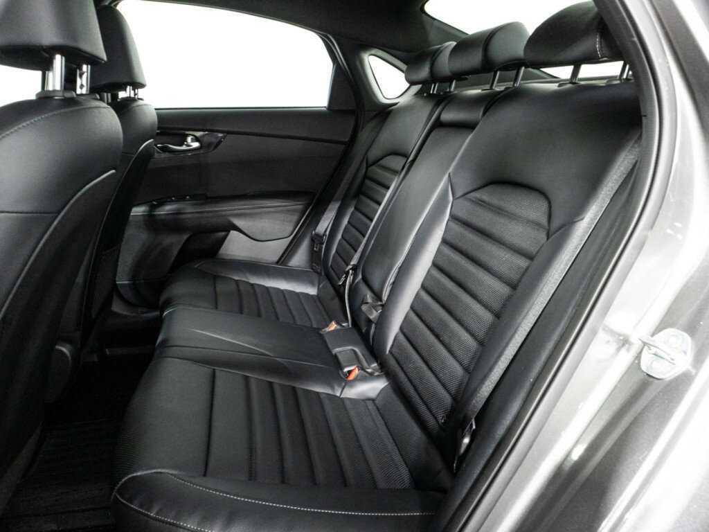 Kia Cerato с пробегом — 2022 год. Фото: #10