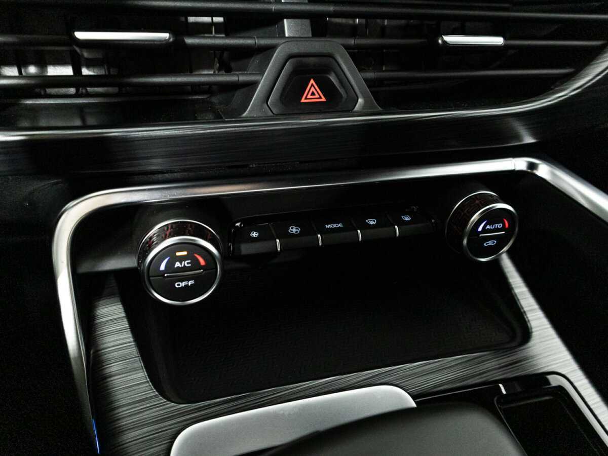 Geely Tugella с пробегом — 2022 год. Фото: #21