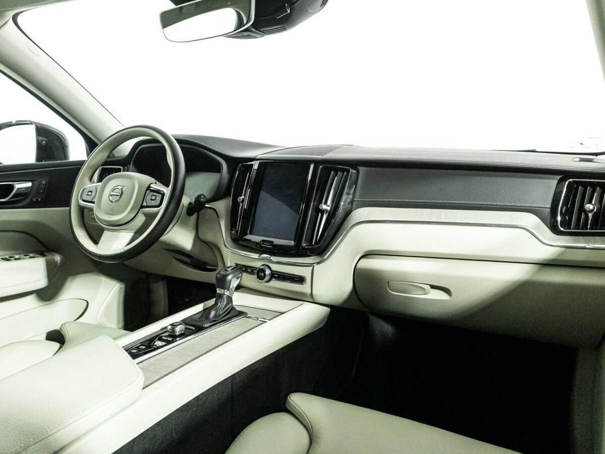 Volvo XC60 с пробегом — 2018 год. Фото: #8