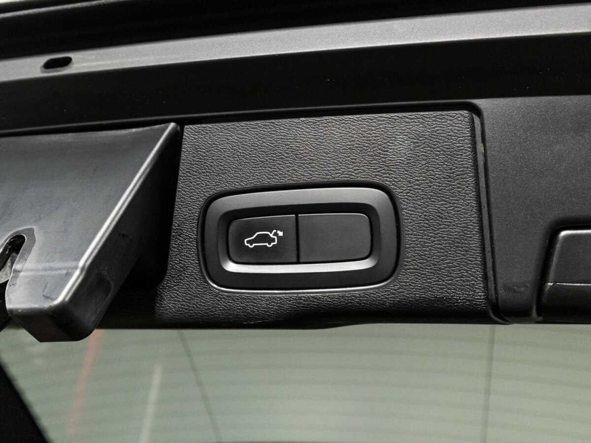 Volvo XC60 с пробегом — 2018 год. Фото: #15
