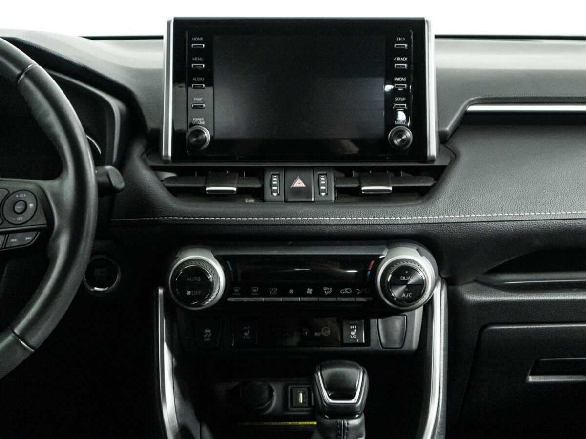 Toyota RAV4 с пробегом — 2021 год. Фото: #13