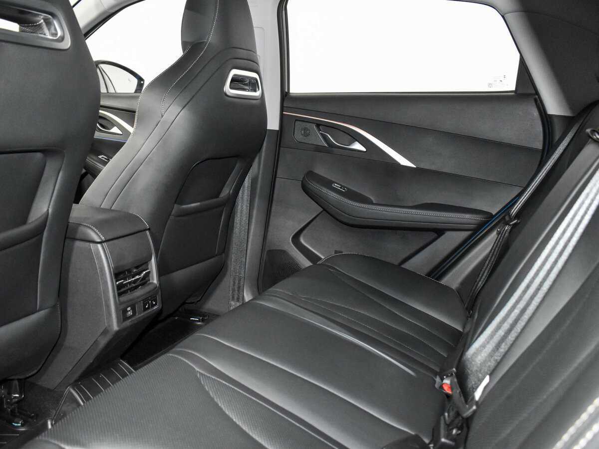 OMODA C5 с пробегом — 2023 год. Фото: #11