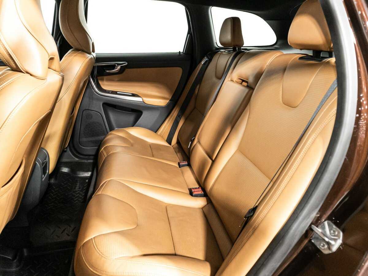 Volvo XC60 с пробегом — 2014 год. Фото: #9