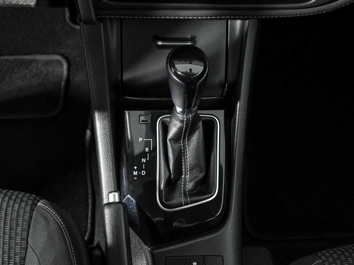 Toyota Corolla с пробегом — 2016 год. Фото: #10