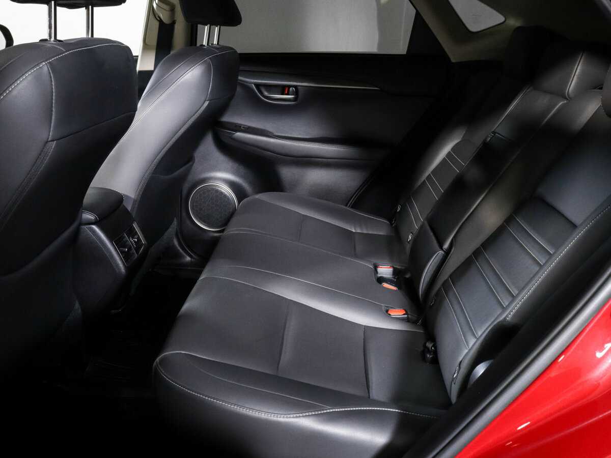 Lexus NX с пробегом — 2018 год. Фото: #9