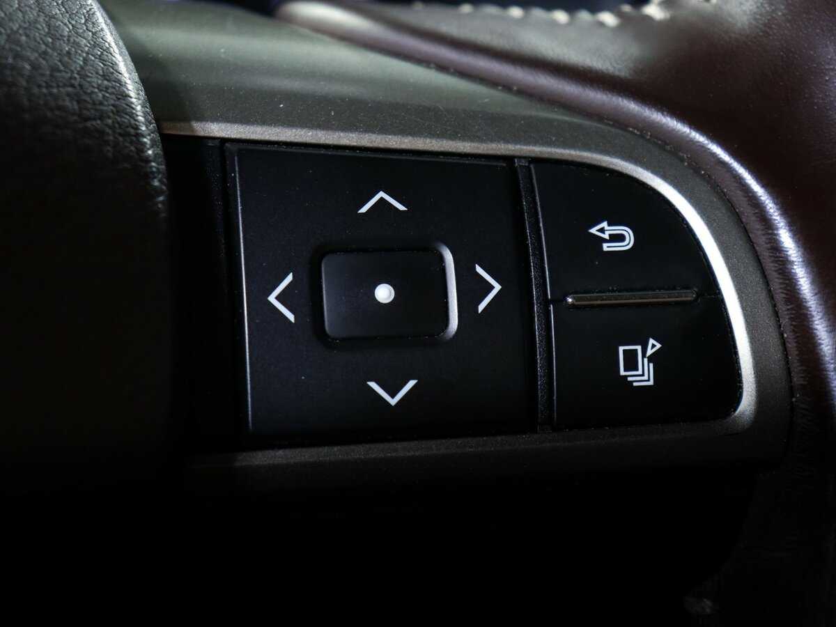 Lexus ES с пробегом — 2017 год. Фото: #15