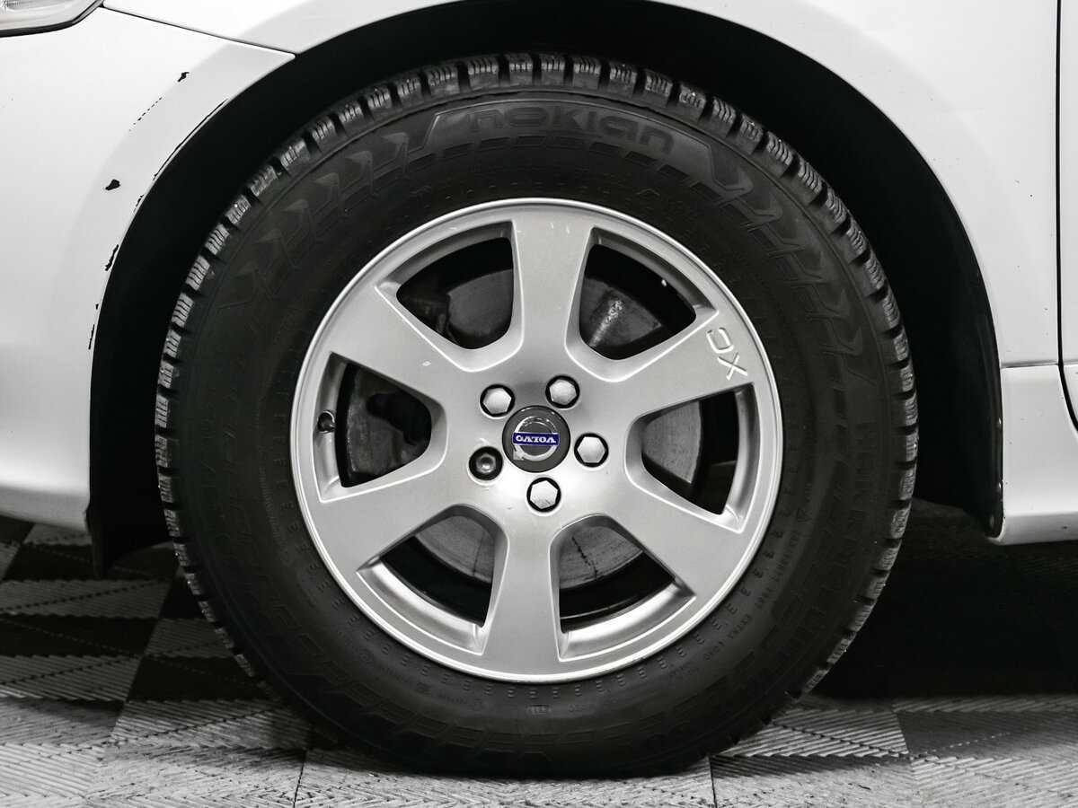 Volvo XC60 с пробегом — 2015 год. Фото: #14