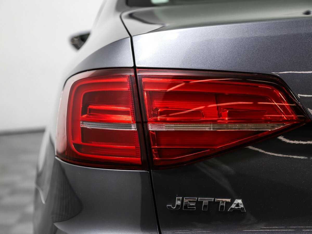 Volkswagen Jetta с пробегом — 2017 год. Фото: #15