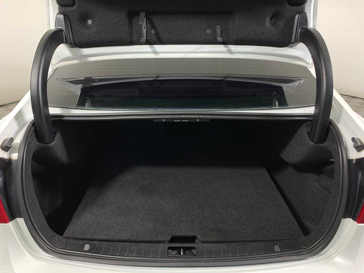 Volvo S60 с пробегом — 2013 год. Фото: #18