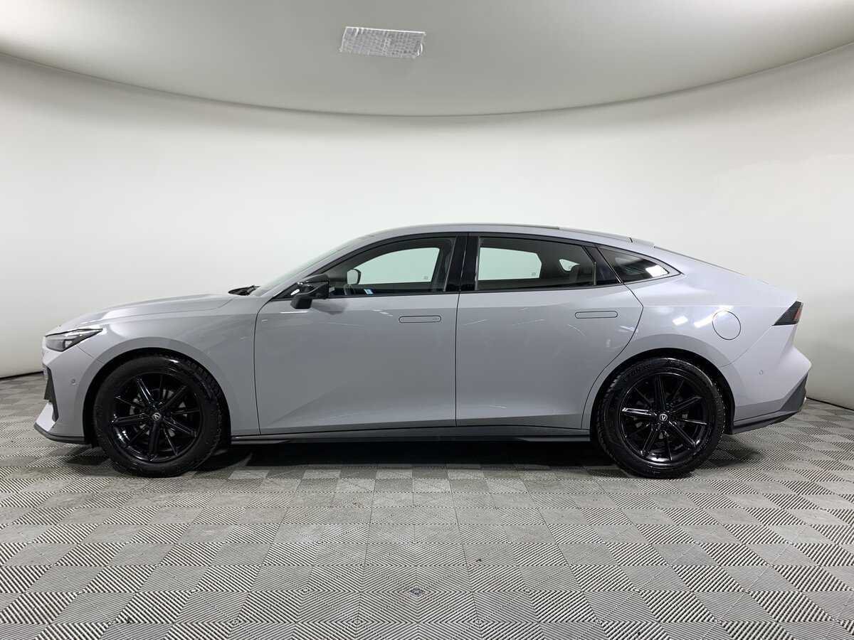 Changan UNI-V с пробегом — 2023 год. Фото: #7