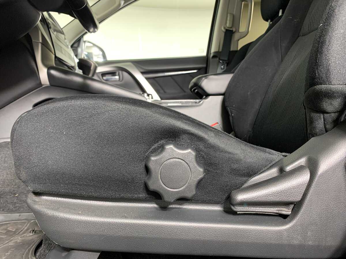 Mitsubishi Pajero Sport с пробегом — 2018 год. Фото: #16