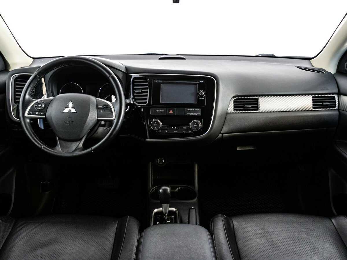 Mitsubishi Outlander с пробегом — 2012 год. Фото: #7