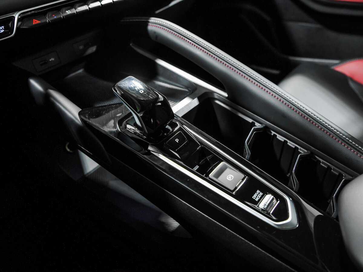 Geely Coolray с пробегом — 2023 год. Фото: #11