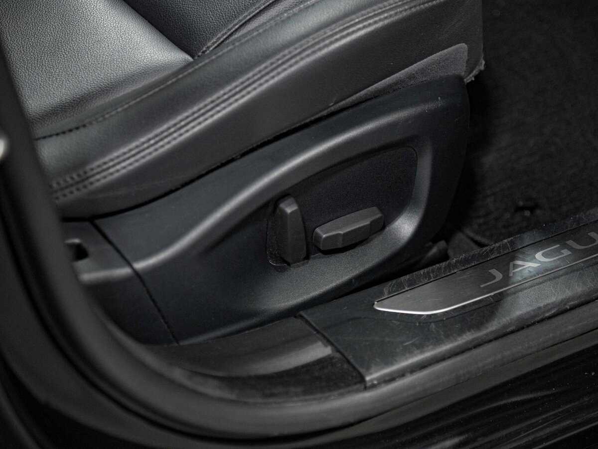 Jaguar XF с пробегом — 2017 год. Фото: #19