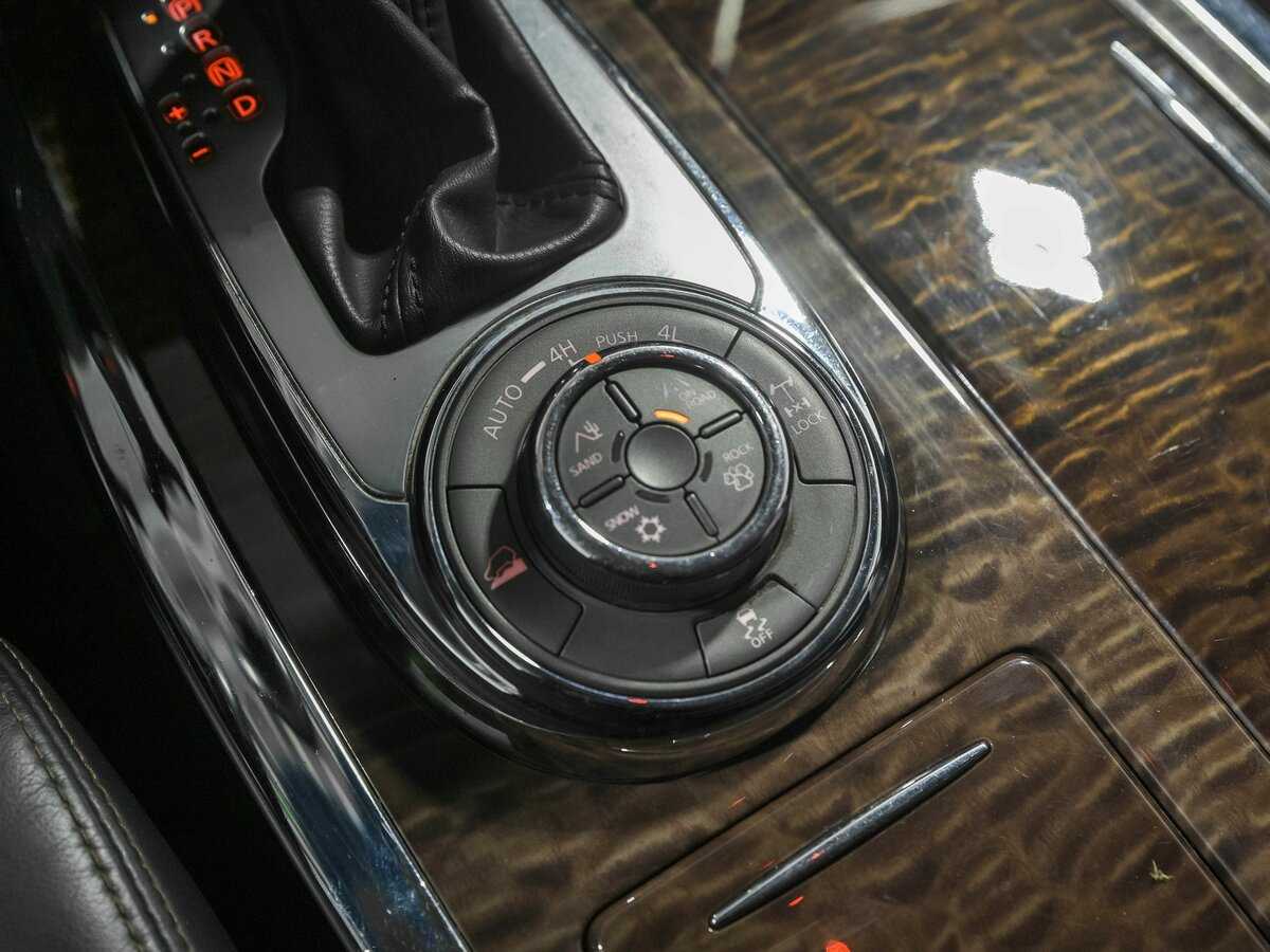 Nissan Patrol с пробегом — 2012 год. Фото: #13