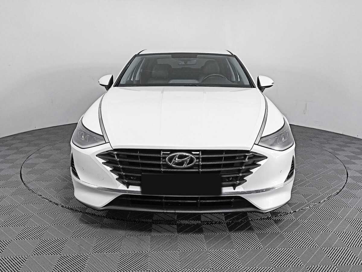 Hyundai Sonata с пробегом — 2020 год. Фото: #1