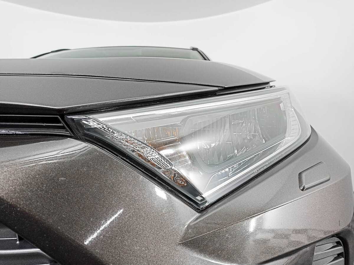 Toyota RAV4 с пробегом — 2019 год. Фото: #14