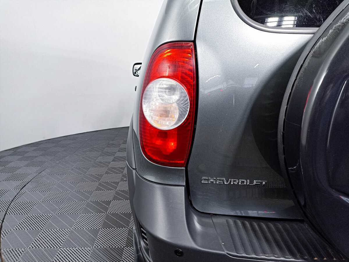 Chevrolet Niva с пробегом — 2017 год. Фото: #6