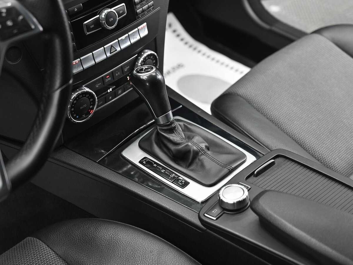 Mercedes-Benz C-Класс с пробегом — 2012 год. Фото: #10