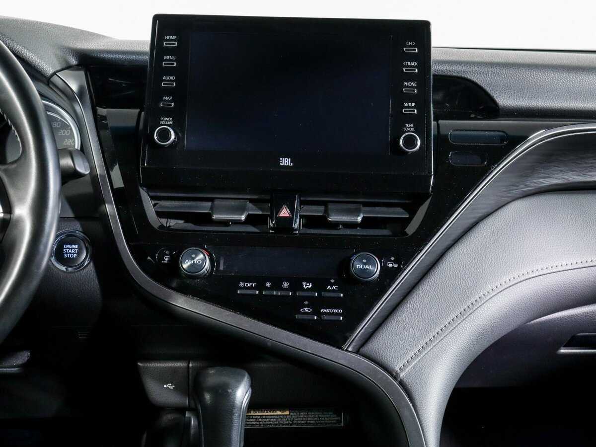 Toyota Camry с пробегом — 2021 год. Фото: #9