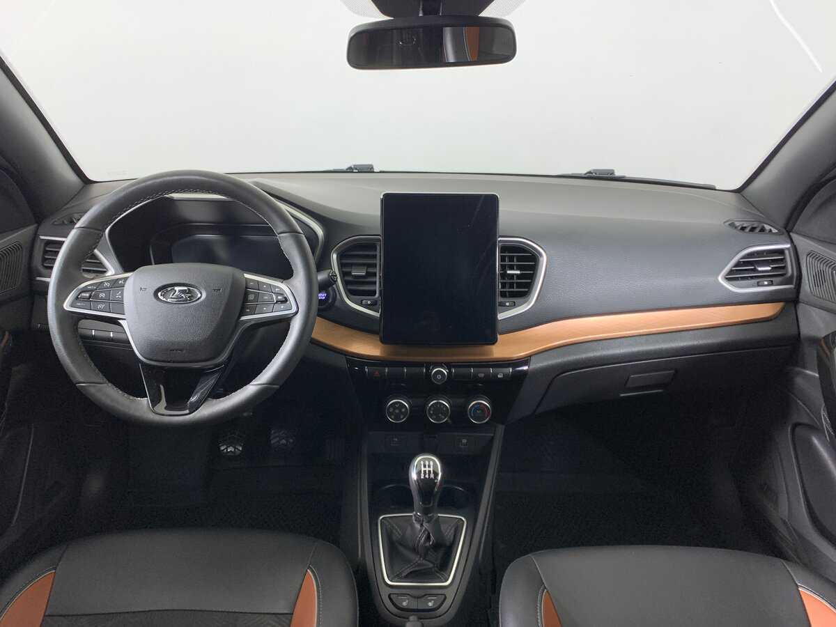 Lada (ВАЗ) Vesta с пробегом — 2023 год. Фото: #12