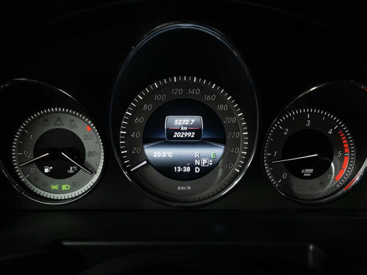 Mercedes-Benz GLK-Класс с пробегом — 2013 год. Фото: #11