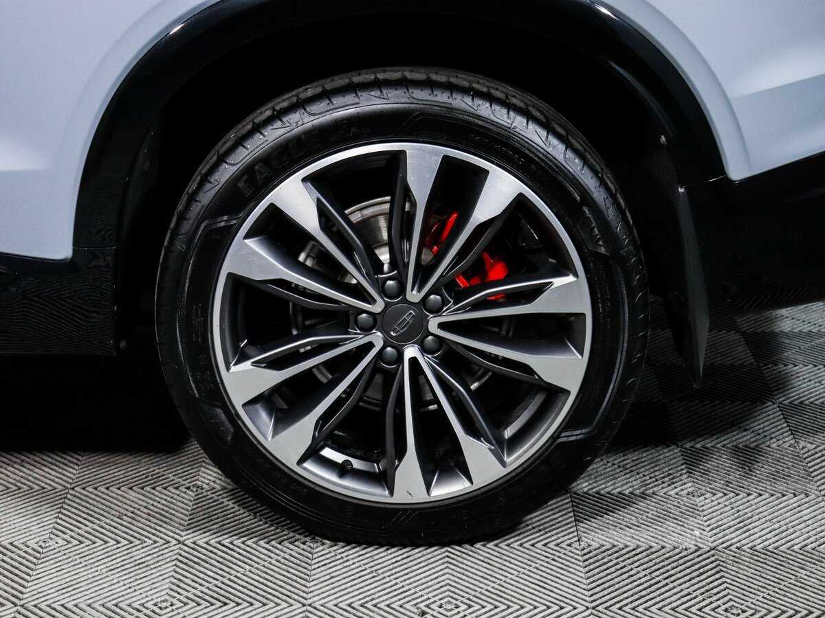 Geely Tugella с пробегом — 2024 год. Фото: #14