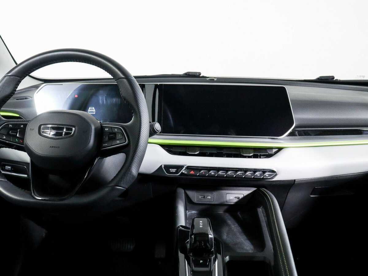 Geely Coolray с пробегом — 2023 год. Фото: #11