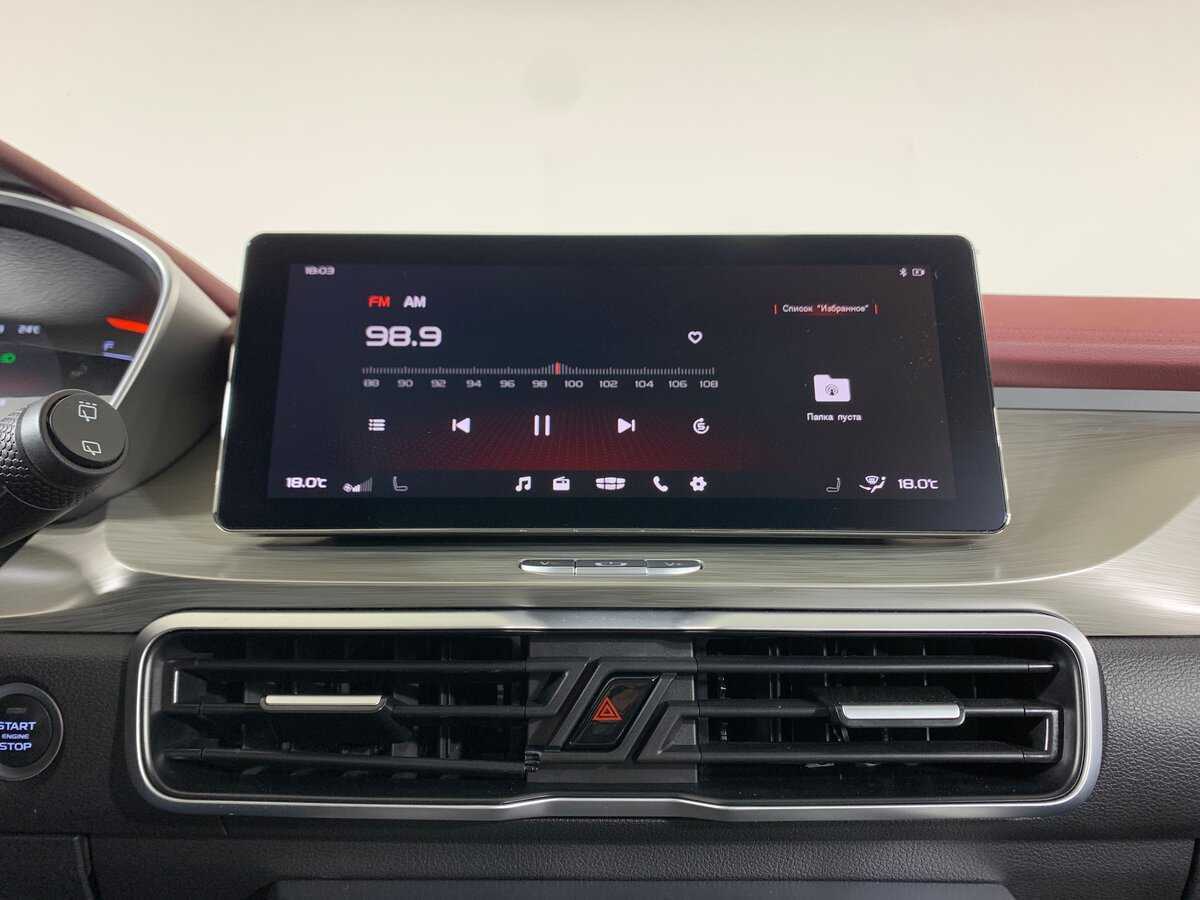 Geely Coolray с пробегом — 2023 год. Фото: #15