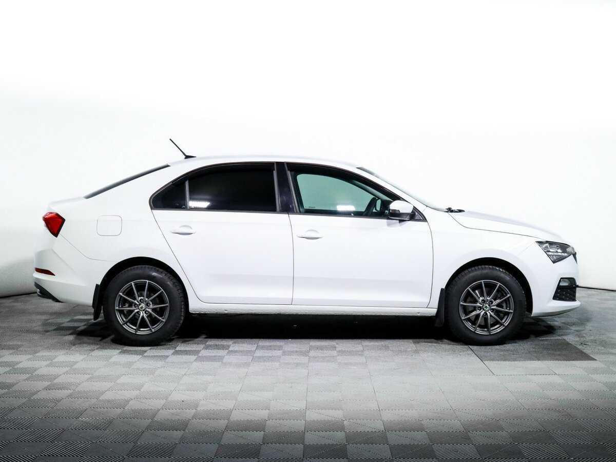 Skoda Rapid с пробегом — 2021 год. Фото: #3