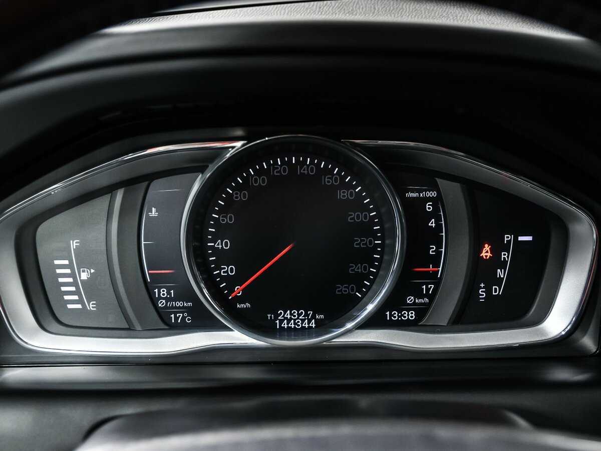 Volvo XC60 с пробегом — 2017 год. Фото: #9
