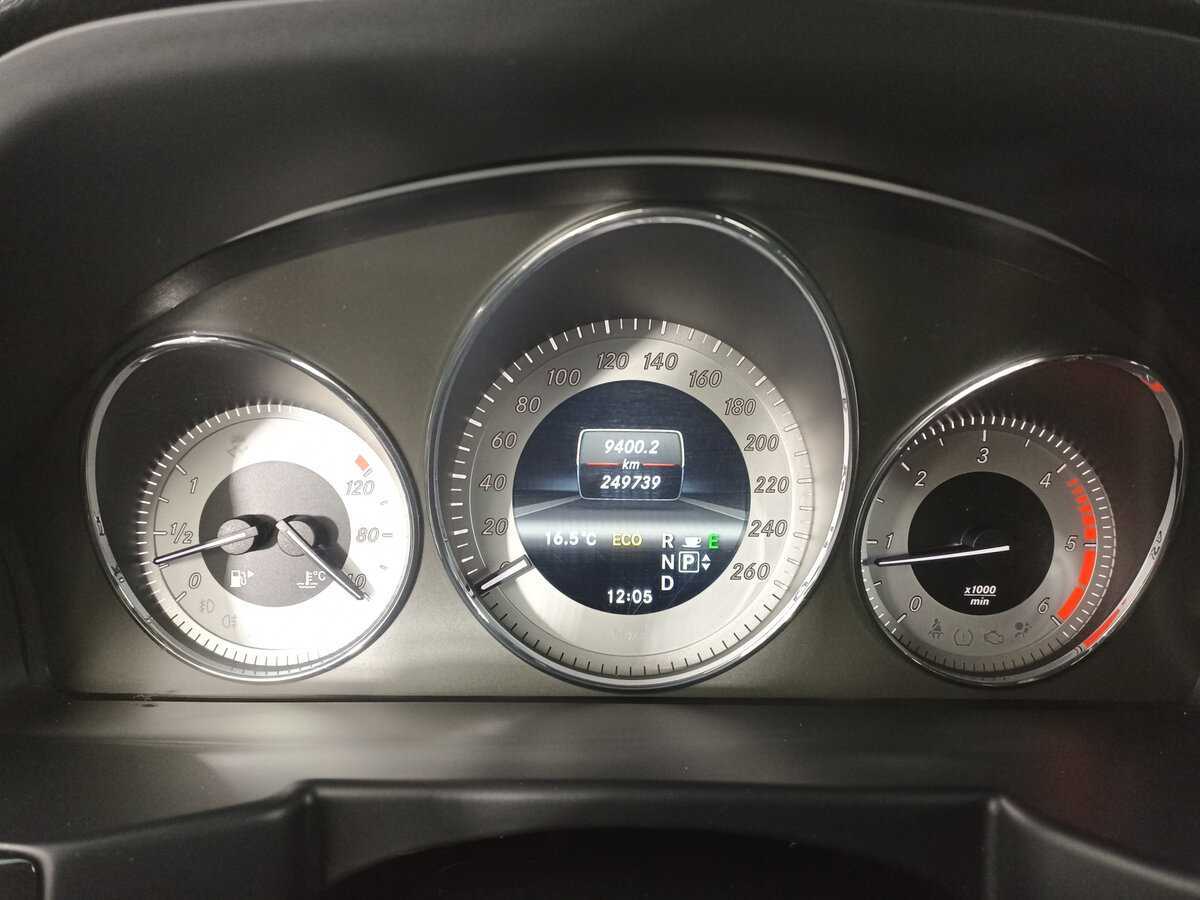 Mercedes-Benz GLK-Класс с пробегом — 2013 год. Фото: #12